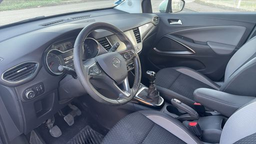 Opel Crossland X 1.2 Turbo 130 - Design – 2019 – 82539 km – Essence – Boîte Manuelle — photo 17