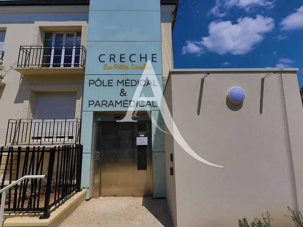 Local 155 m²