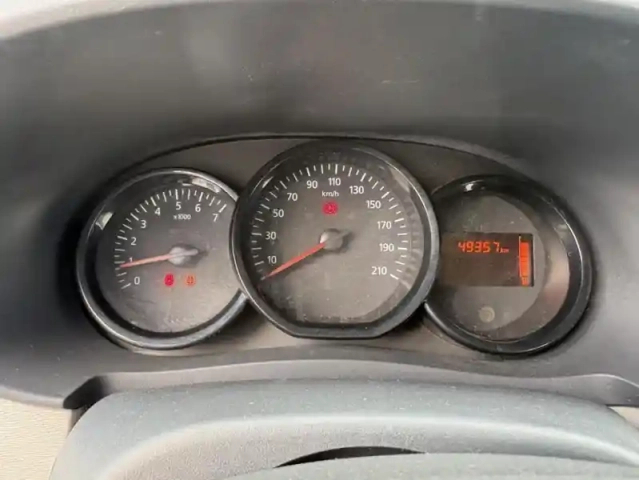 Dacia Lodgy 7 places silver line dci 110 e6 — photo 19