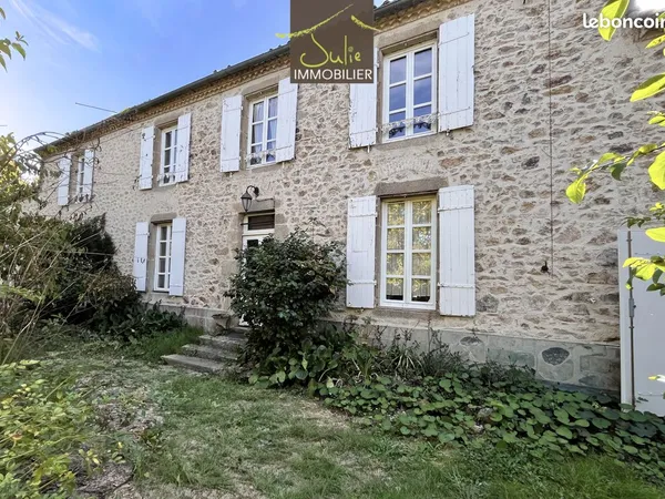 Propriété 8 pièces 207 m²