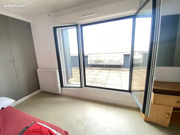 Location chambre meublé haut standing 500 dans une colocation (toute charge comprise) Chez l'habitan