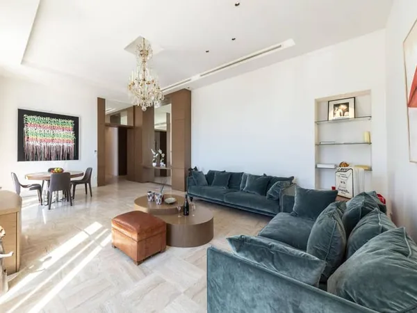 Appartement 5 pièces 150 m²
