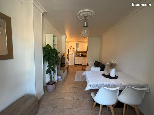 Toulon (Début Brunet) - F2 meublé 40 m² - bail mobilité