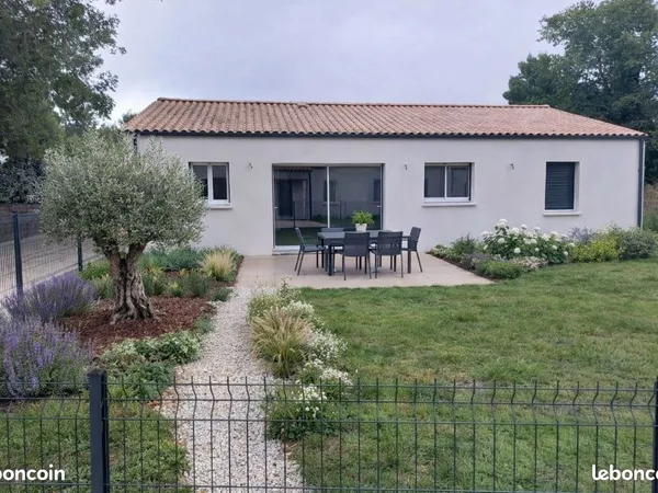 Maison neuve breuillet 17