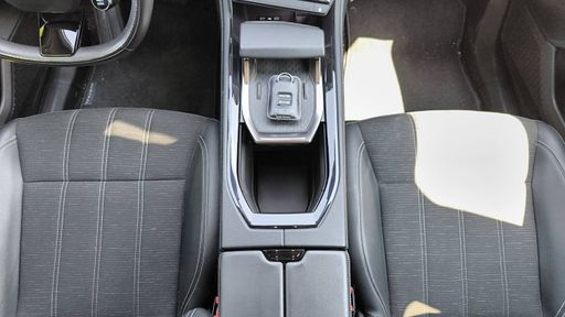Renault Austral 1.3 DIG-T MHEV 2WD Xtronic - Techno – 2023 – 84849 km – Hybride essence – Boîte Automatique — photo 17