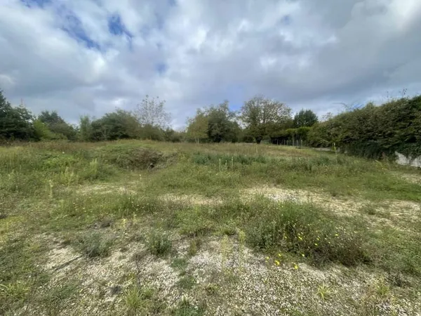 Terrain 3486 m²