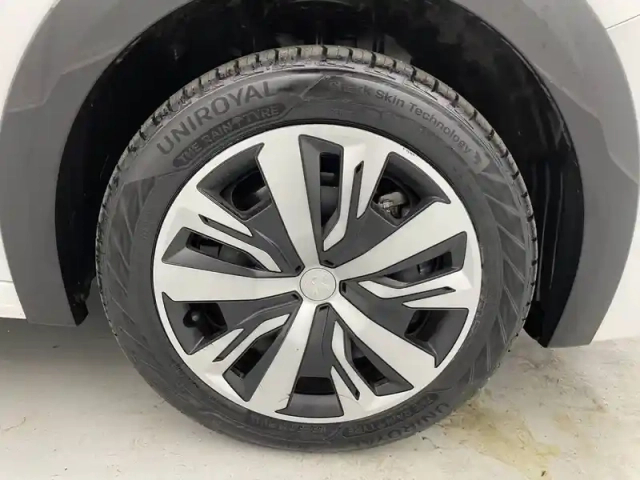 Peugeot 208 electrique 50 kwh 136 — photo 17