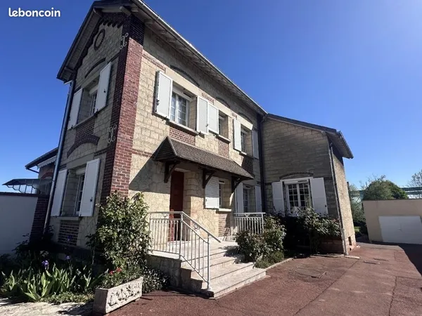 Maison 6 pièces 105 m²