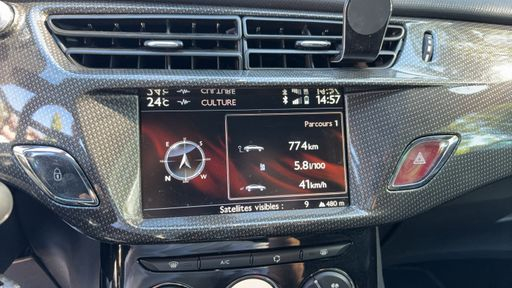 DS DS3 1.6 THP 155 - Chic – 2014 – 148667 km – Essence – Boîte Manuelle — photo 21
