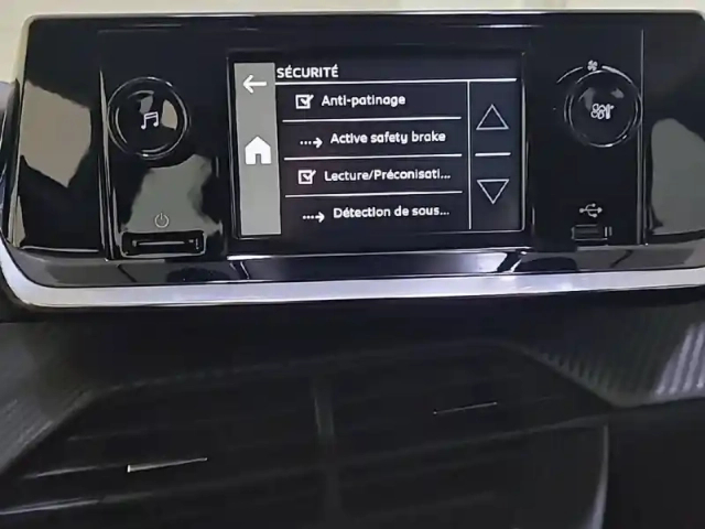 Peugeot 208 puretech 75 s&amp;s bvm5 — photo 50