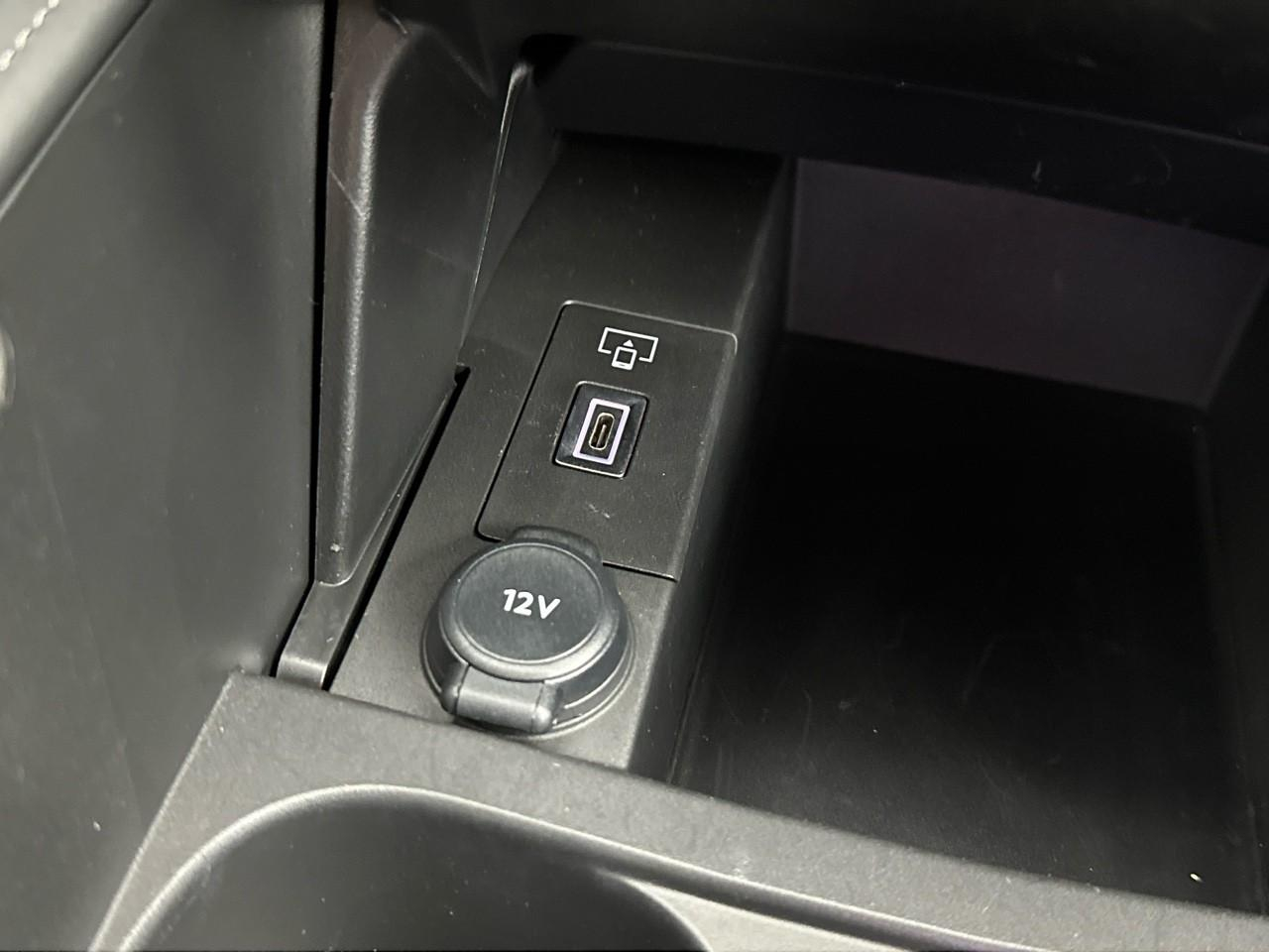 Ds Ds 4 puretech 130 eat8 trocadero — photo 31