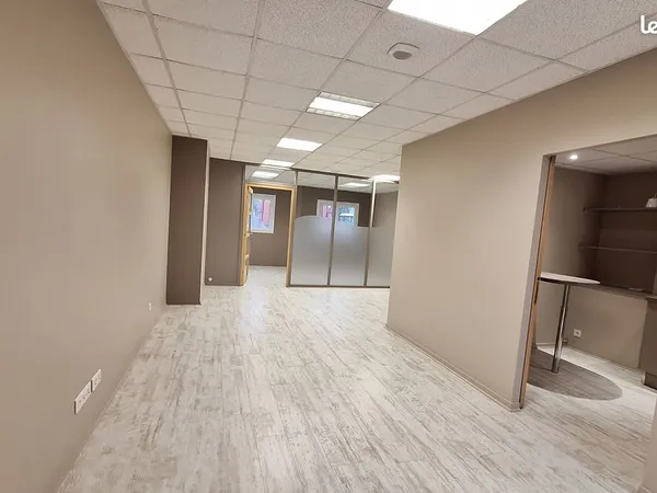 Bureaux 60m² quartier Novaxis - gare
