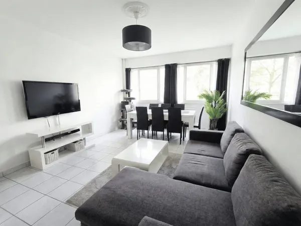 Appartement 6 pièces 100 m²