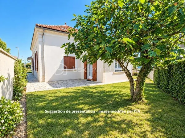 Maison de ville/ garage / jardinet