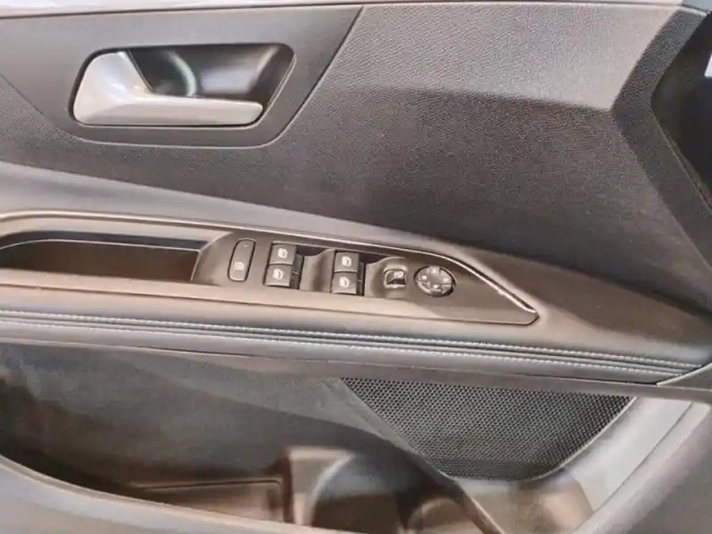 Peugeot 3008 puretech 130ch s&amp;s bvm6 allure pack — photo 20