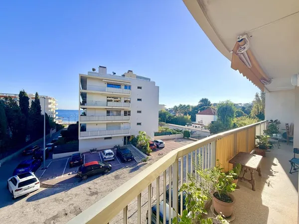 ANTIBES PLAGE SALIS 3/4P DE 75 M2 VUE MER au calme