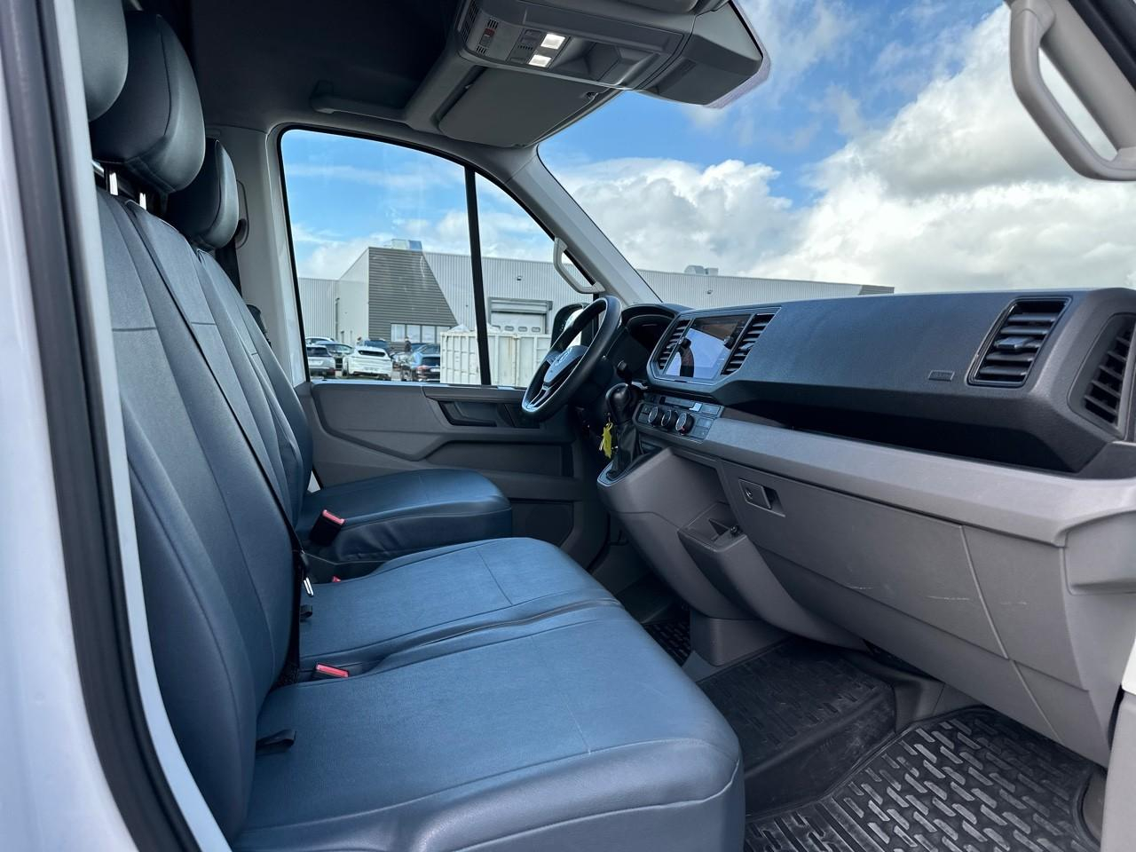 Volkswagen Crafter van 35 l3h3 2.0 tdi 177 ch bva business — photo 12