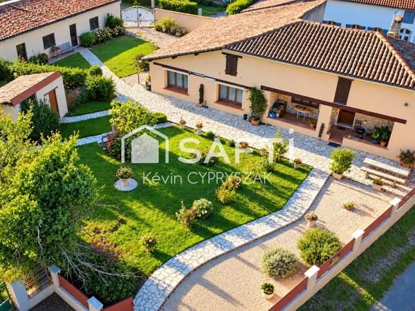 Maison familiale de 170 m² a serignac
