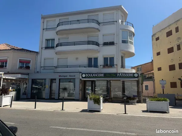Murs commerciaux Port du Brusc