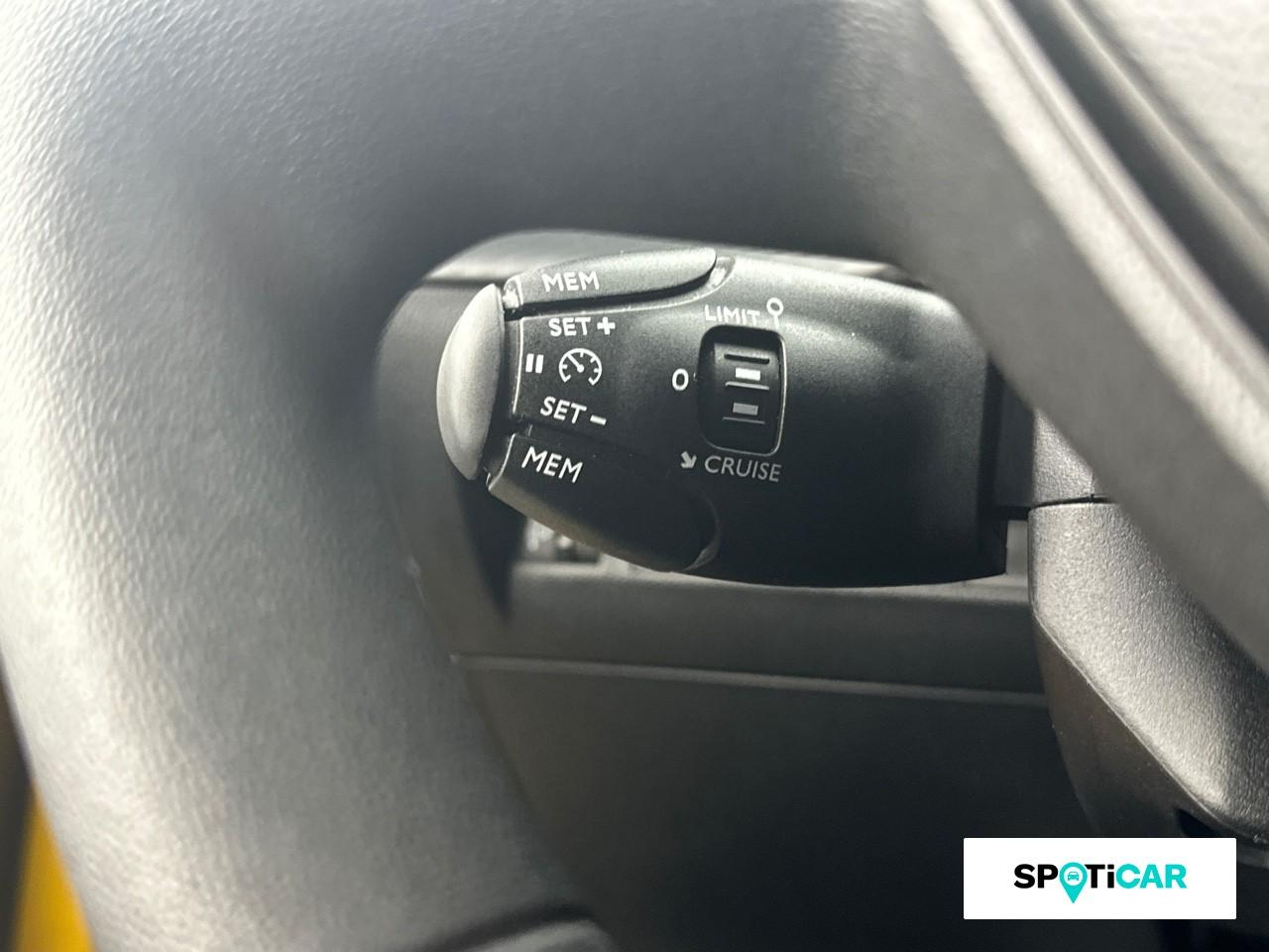 Peugeot 208 1.2 puretech 75ch s&s like 2022 — photo 17
