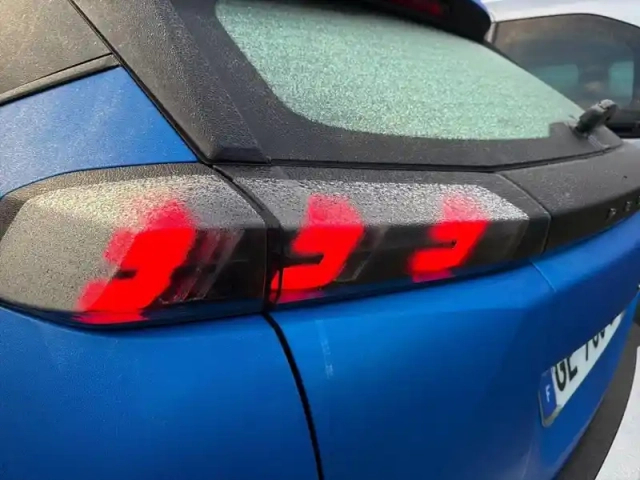 Peugeot 2008 bluehdi 110 s&amp;s bvm6 — photo 17