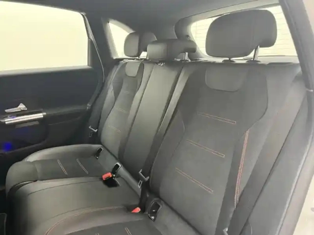 Mercedes Classe B 200 d amg line edition — photo 13