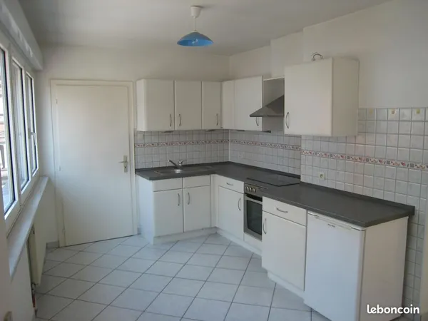 Loue Sarreguemines lumineux F2 quartier Gare - Tribunal
