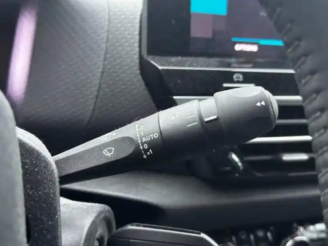 Citroën C4 puretech 130ch s&amp;s feel — photo 15
