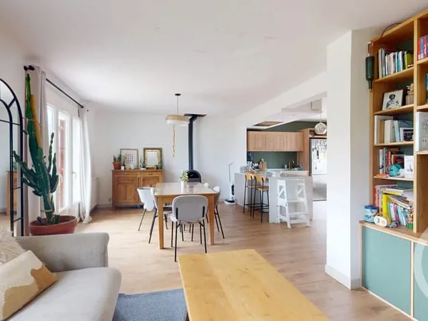 Maison 5 pièces 140 m²