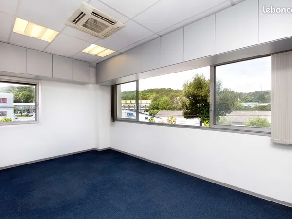 Bureaux à louer - 13 m² - Vallauris / Sophia Antipolis