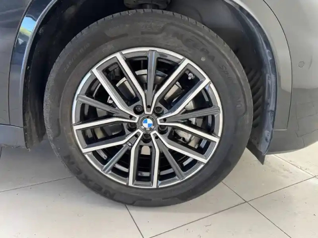 Bmw X1 sdrive 18i 136ch dkg7 — photo 12