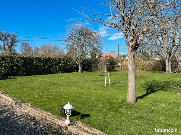 Terrain 700 m² LA SAUSSAYE