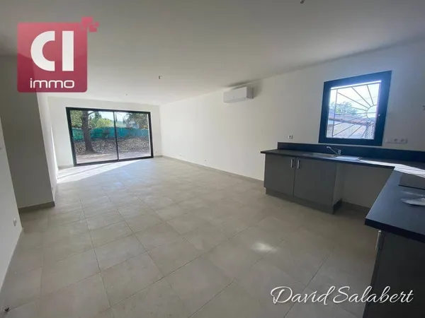 Maison de plain-pied 4 pièces 83 m²