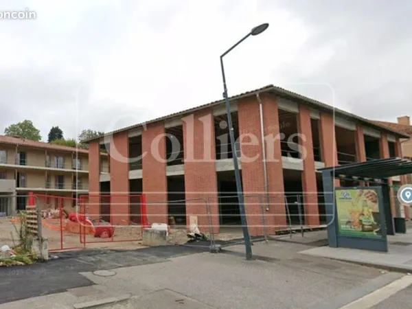 Bureaux 338 m²