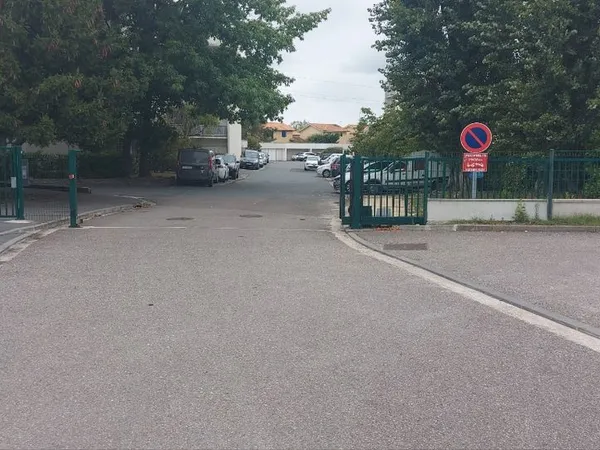 Box garage