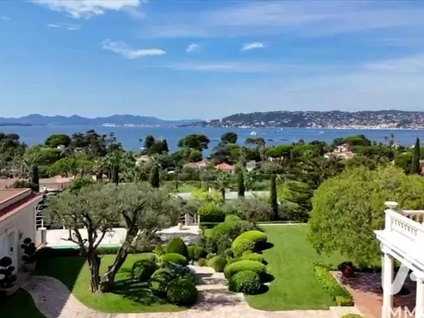 Demeure 15 pièces 555 m²