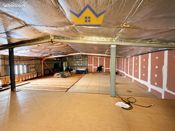 Local commercial 214 m² Ducos