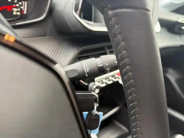 Peugeot 208 puretech 75 s&amp;s bvm5 active pack — photo 17