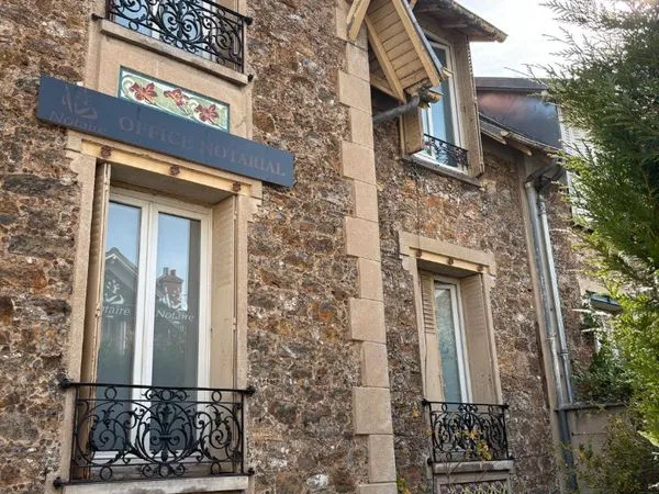 Bureaux 76 m² MELUN