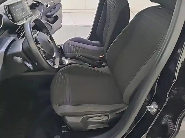 Peugeot 208 puretech 100 s&amp;s bvm6 — photo 11