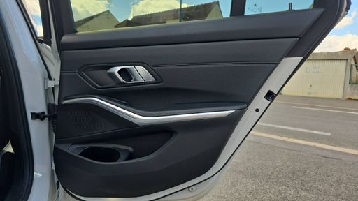 BMW Serie 3 Touring 320d 190 xDrive BVA - Edition Sport – 2019 – 141281 km – Diesel – Boîte Automatique — photo 12