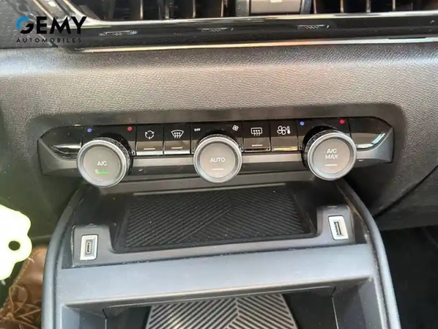 Citroën C4 bluehdi 130 s&amp;s eat8 — photo 20