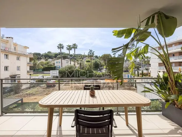 Appartement 3 pièces haut de gamme à deux pas du port