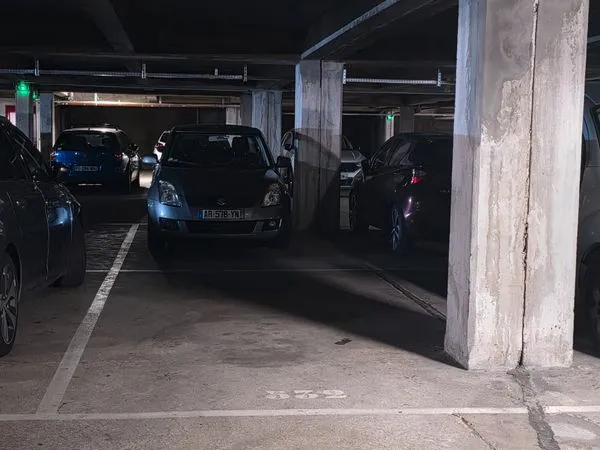 Garage et parking Vente Paris 15m² 17500€
