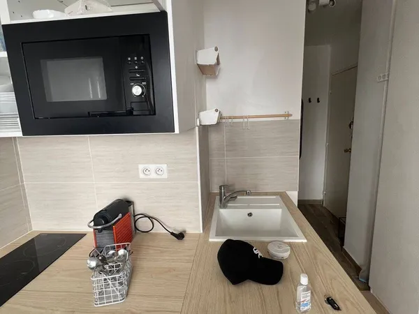 Studio 1 pièce 12 m²