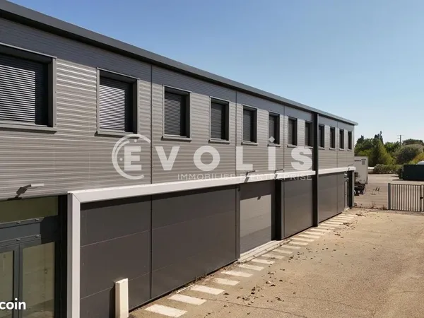 Local d'activité 275 m²