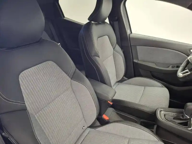 Renault Clio e-tech full hybrid 145 ch gsr2 — photo 17