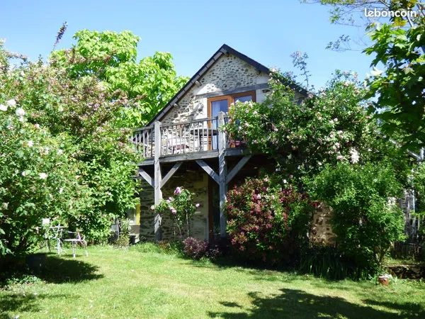 2 maisons dans un hameau