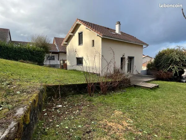 Maison avec jardin