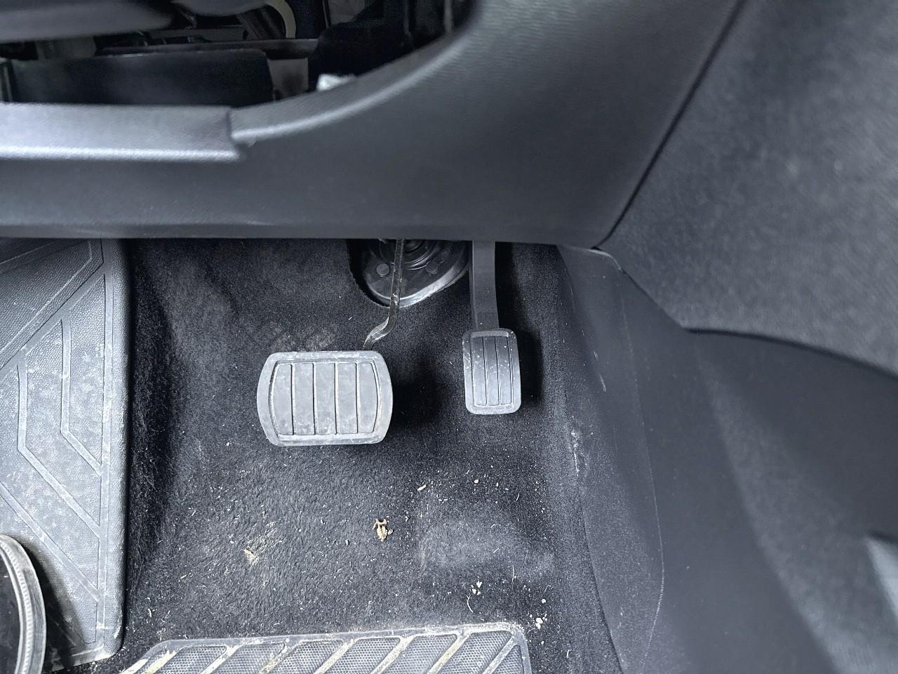 Peugeot 3008 hybrid 180 e-eat8 allure pack — photo 18